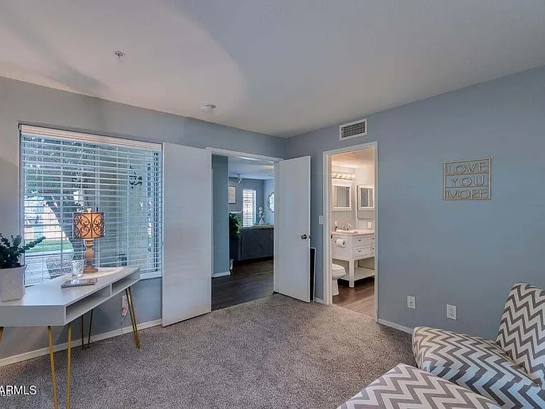 1333 E Morten Ave #140 — Photo 21