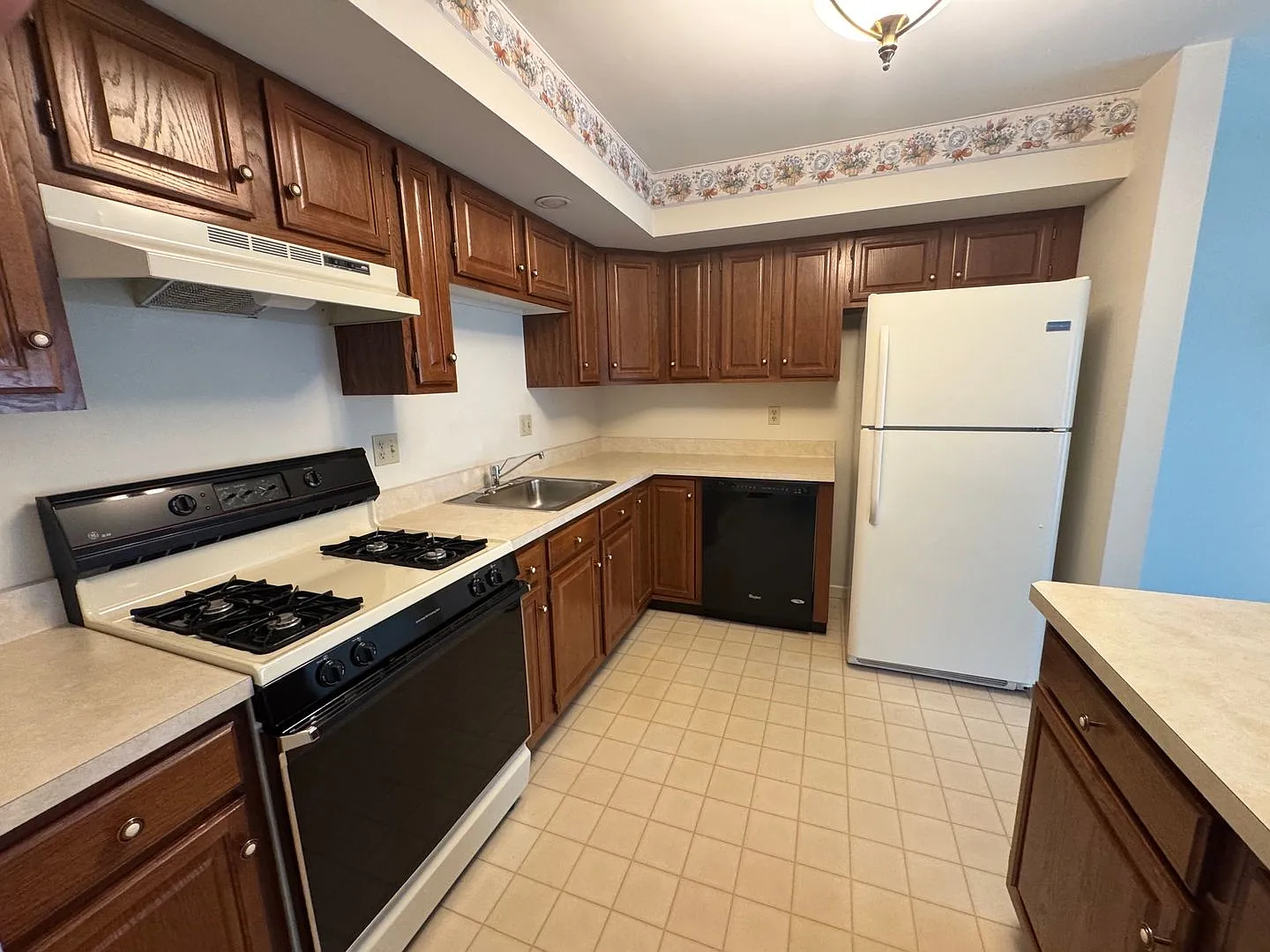 Franconia Township 3 Bedroom 1.1 Bath Townhome in Strawberry Fields $2,500/month — Photo 4