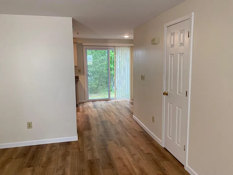 Oak Terrace Townhomes — Photo 18