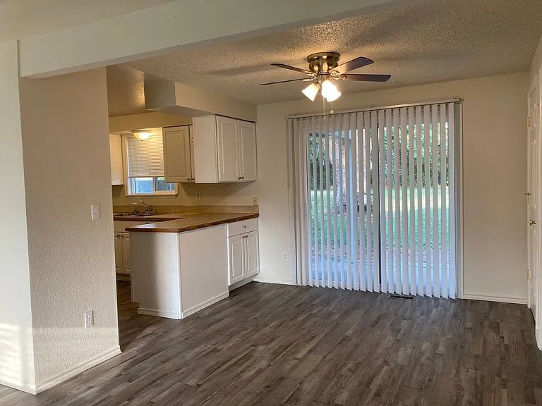 3804 S Cascade St — Photo 15