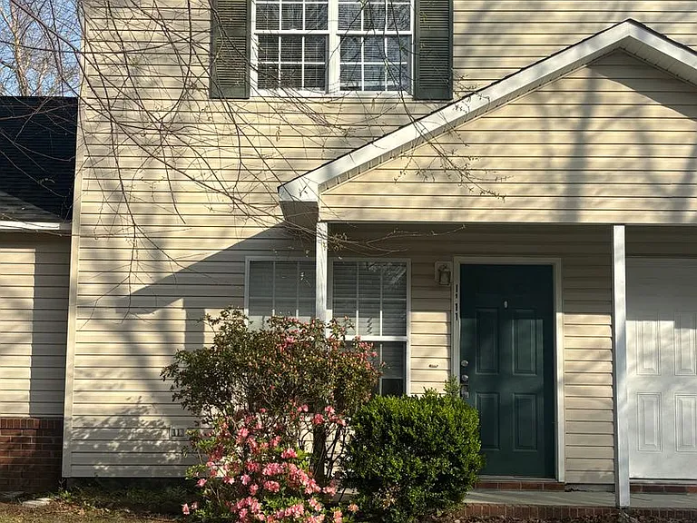 1111 Pueblo Dr — Photo 1