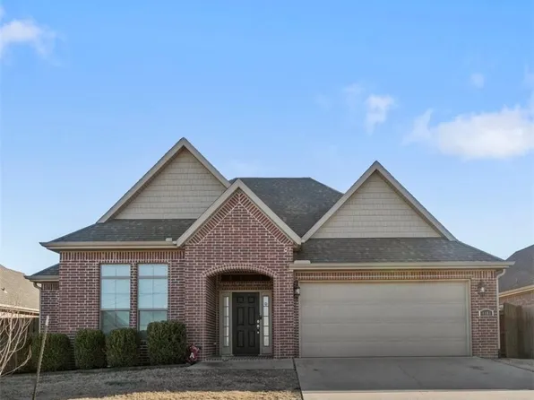 4491 Gibson St, Springdale, AR 72764