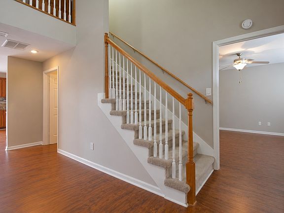 3rd image of 103 Shore Dr