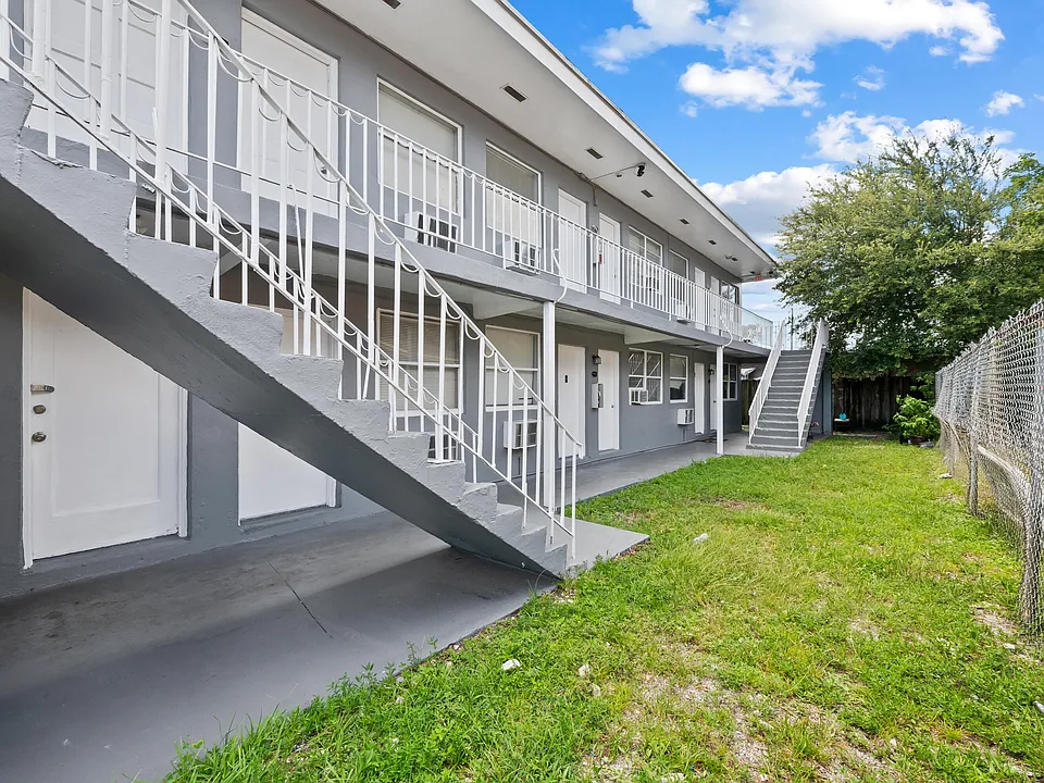 1761 Ali Baba Ave #5