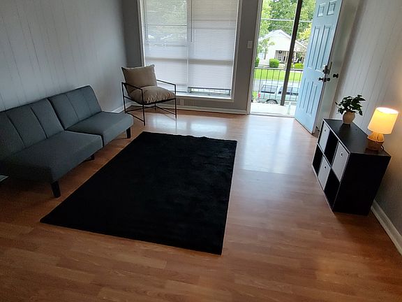 2nd image of 101 Morgan Ave SW #112