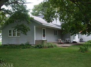 5886 Hittle Rd, Hopedale, IL 61747