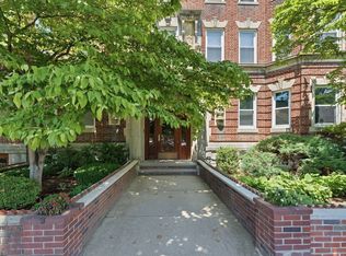 131 Park Dr APT 44, Boston, MA 02215