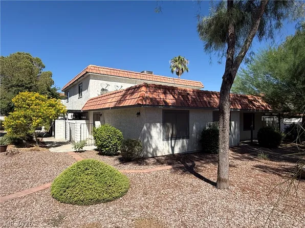 1036 Willow Tree Dr Unit A, Las Vegas, NV 89128