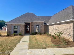 657 Peregan St, Canton, MS 39046