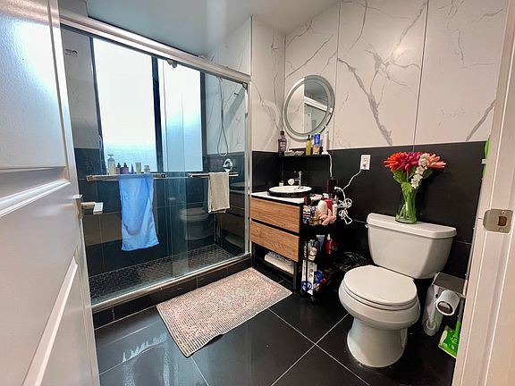 4th image of 24 Wilson Ave APT 1A