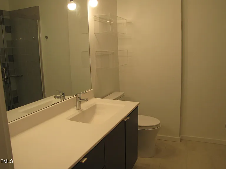 600 S Duke St #23 — Photo 8