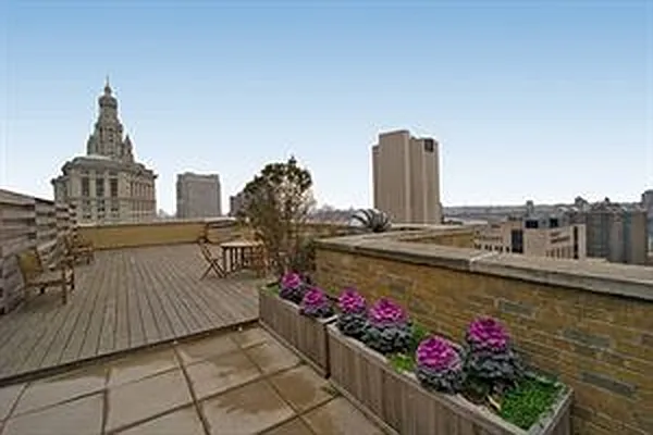 Rented by Douglas Elliman | media 33