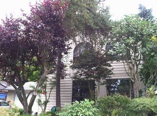 7064 25th Ave NE, Seattle, WA 98115