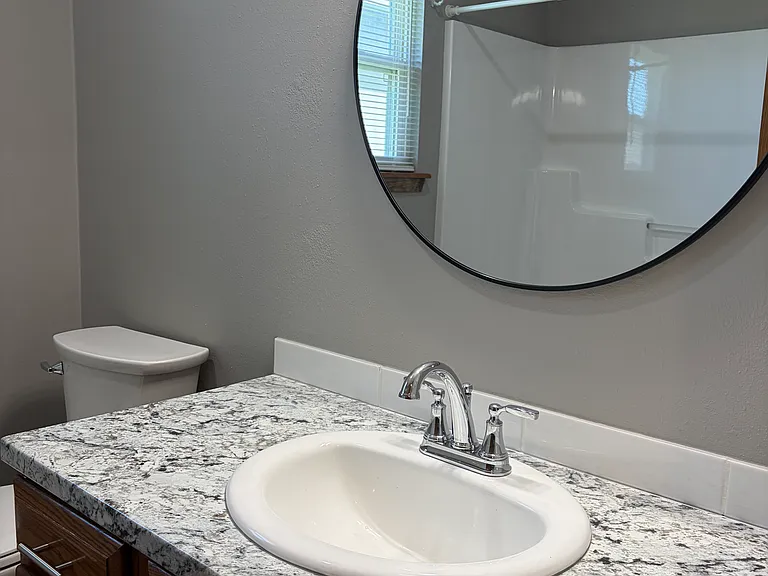 831 & 833 S Highland Ave #831 — Photo 12