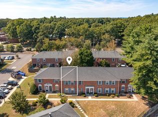 22 Yorktown Dr #22, Springfield, MA 01108