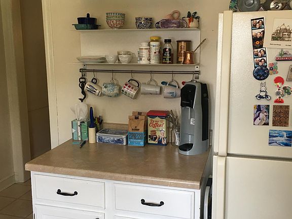 2nd image of 113 Clinton Heights Ave #113