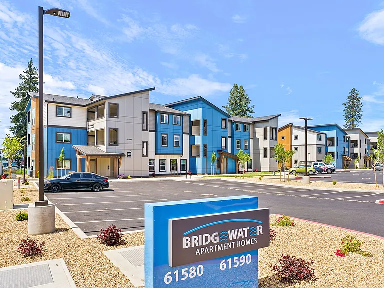 Bridgewater Apartments — Photo 63