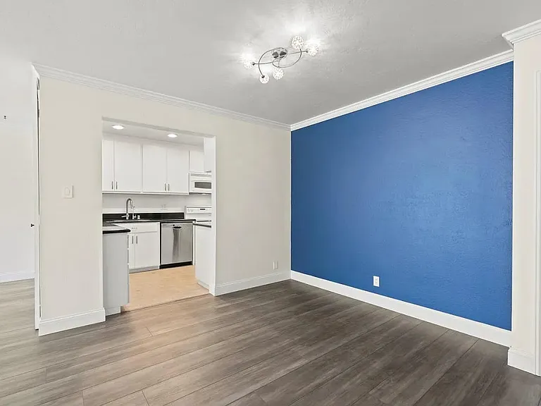 200 Elm St #107 — Photo 15