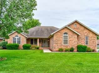 515 N Clover Ct, Nixa, MO 65714