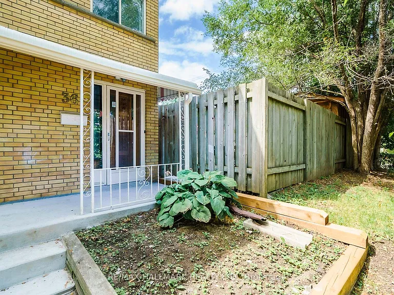 38 Osborne Ave — Photo 21