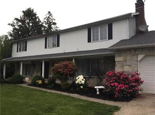 3770 Sydna St, Bethlehem, PA 18017