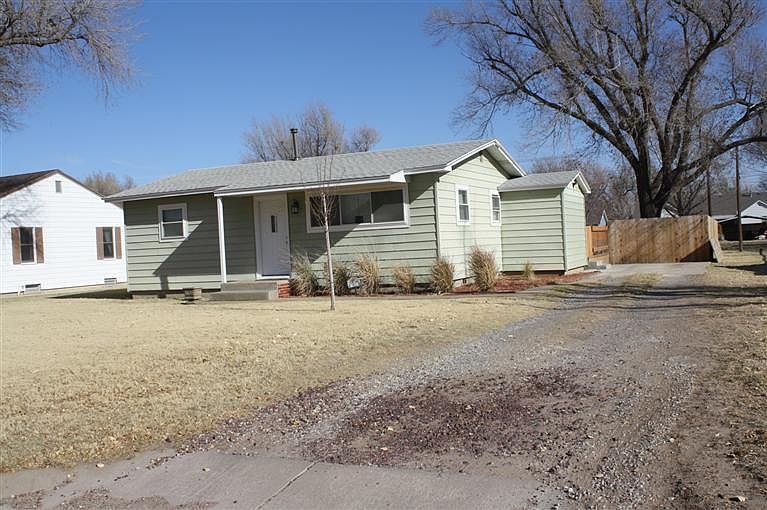 902 S Harrison St, Hugoton, KS 67951 Zillow