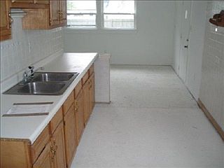 2nd image of 1103 N Sunset Ave