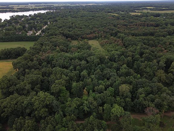 3rd image of 1365 Zilke Rd
