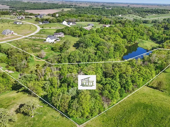 1804 Millstream Ct, Winterset, IA 50273