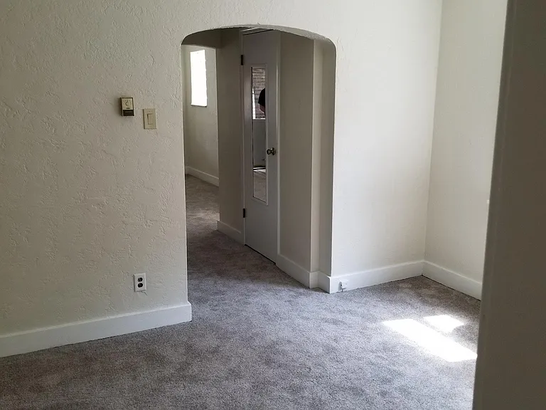 3747 Beechwood Blvd — Photo 9