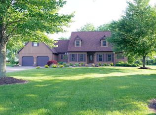 2741 Country Meadows Dr, Shelby, OH 44875