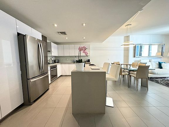3rd image of 1600 NE 1st Ave #2618