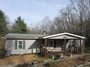 172 Crows Nest Rd, Hendersonville, NC 28791