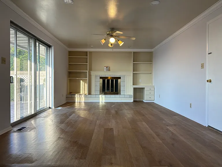 2329 E Camino Way — Photo 3