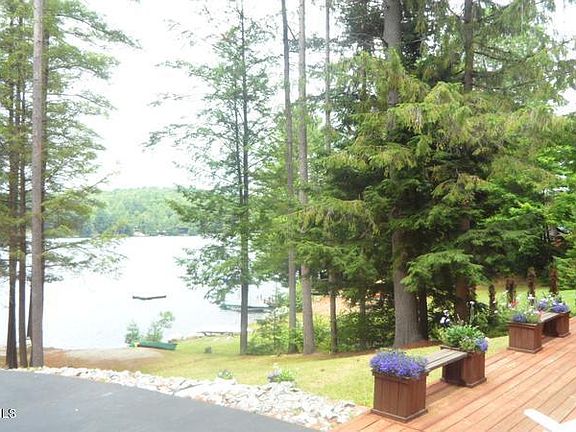4th image of 697 Atateka Dr