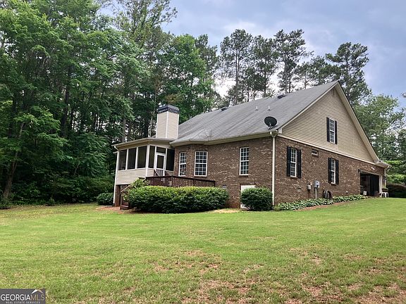 2nd image of 235 Lummus Rd