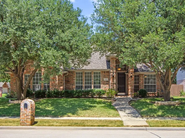 2301 Castlegate Dr, Corinth, TX 76210