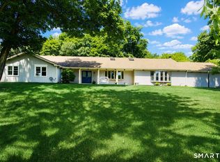 11 Lily Lane, Shelton, CT 06484
