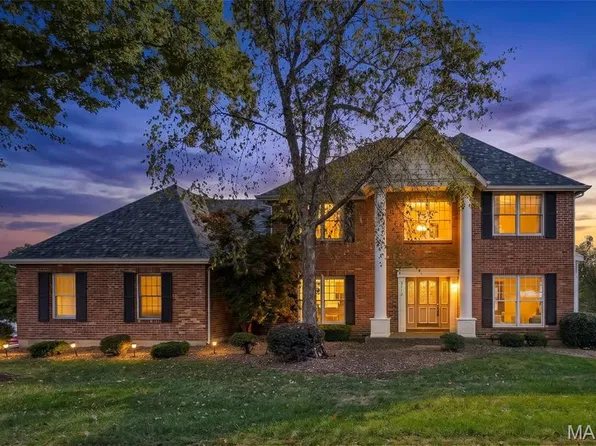 3718 Bluff Spring Dr, Saint Charles, MO 63303