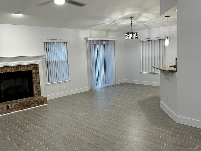 4837 Victoria Chase Ct — Photo 17