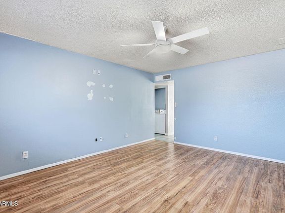 5th image of 3202 W ACAPULCO Lane