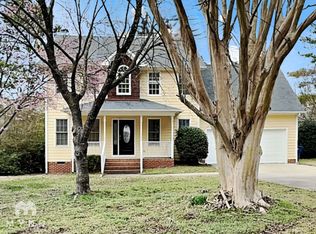 4113 Mangrove Dr, Raleigh, NC 27616