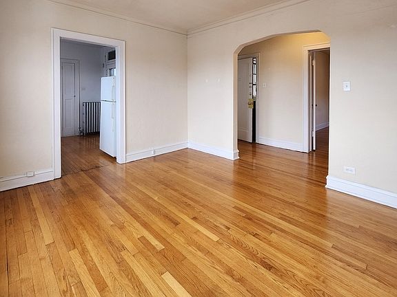 5th image of 5419 W Montrose Ave #5425-S3