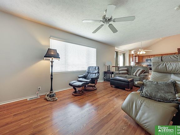 5th image of 2505 Winding River Dr