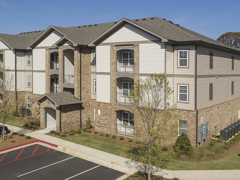 One White Oak Apartments — Photo 53