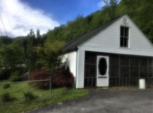 2579 Appalachian Hwy, Brenton, WV 24818