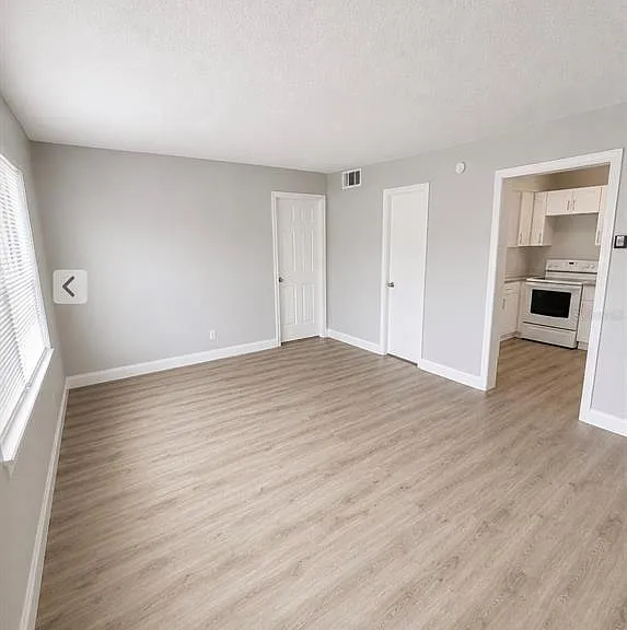 1407 N Betty Ln #4 — Photo 3