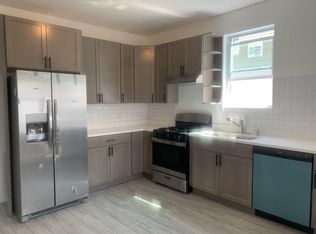 4326 N Albany Ave APT 2, Chicago, IL 60618