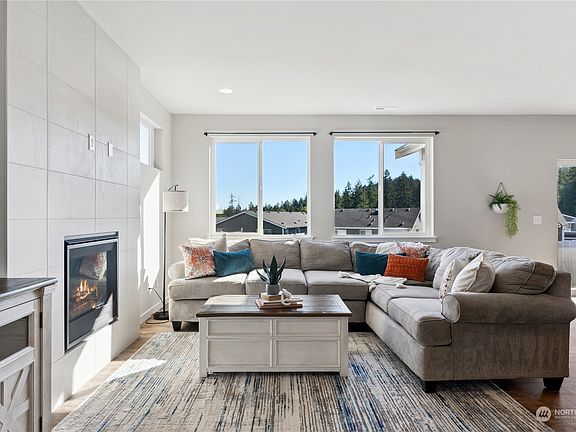 3rd image of 5159 Sophie Street