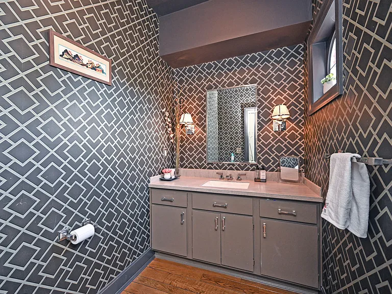 12046 Timberlake Dr — Photo 15